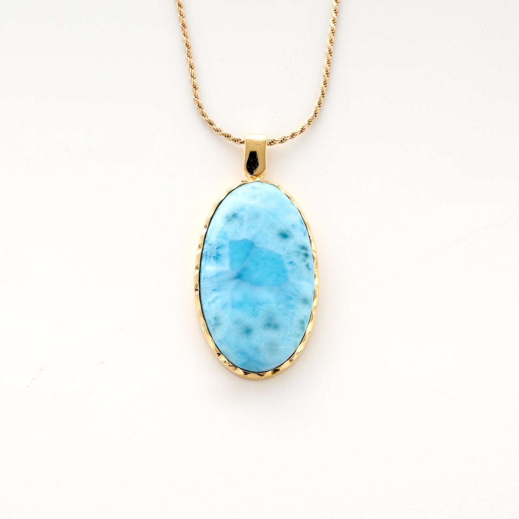 Oval shape and radiant finish Cressida Pendant Gold Vermeil