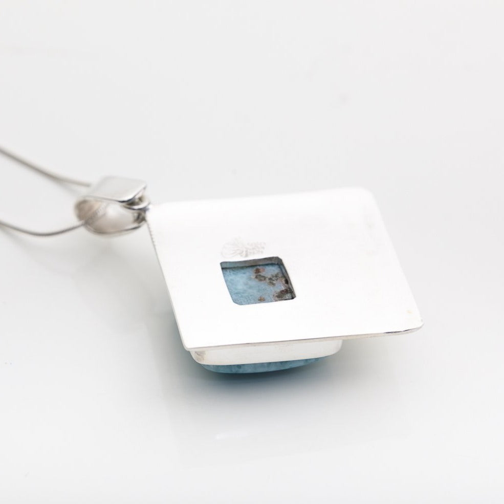 Larimar Pendant, Wang