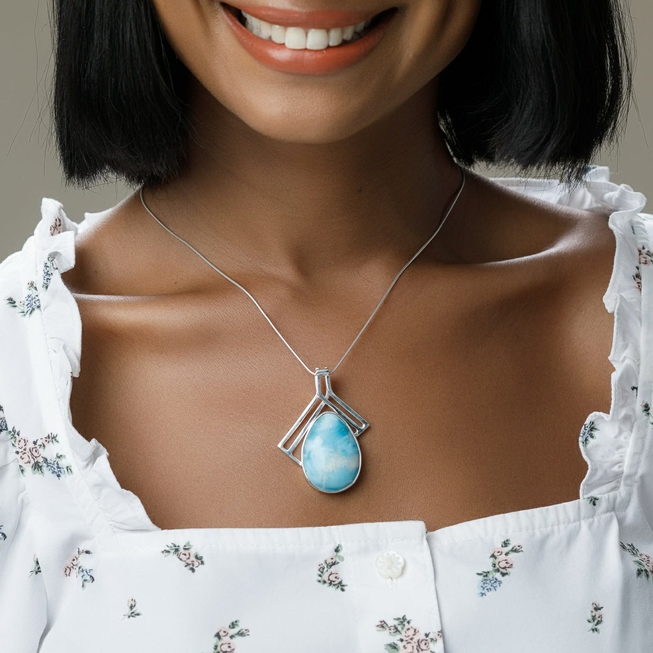 Larimar Pendant, Wataru