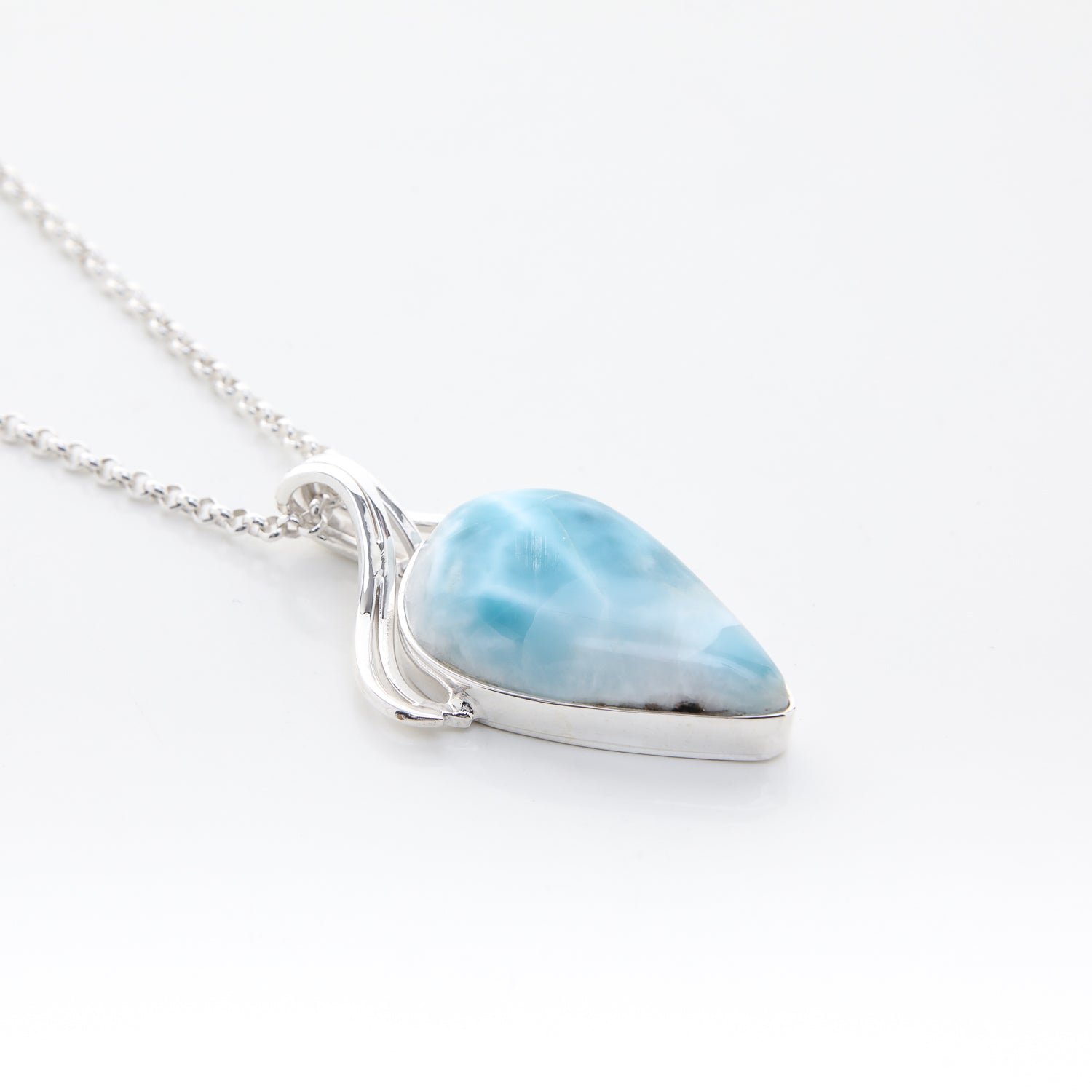 Larimar Pendant, Regan