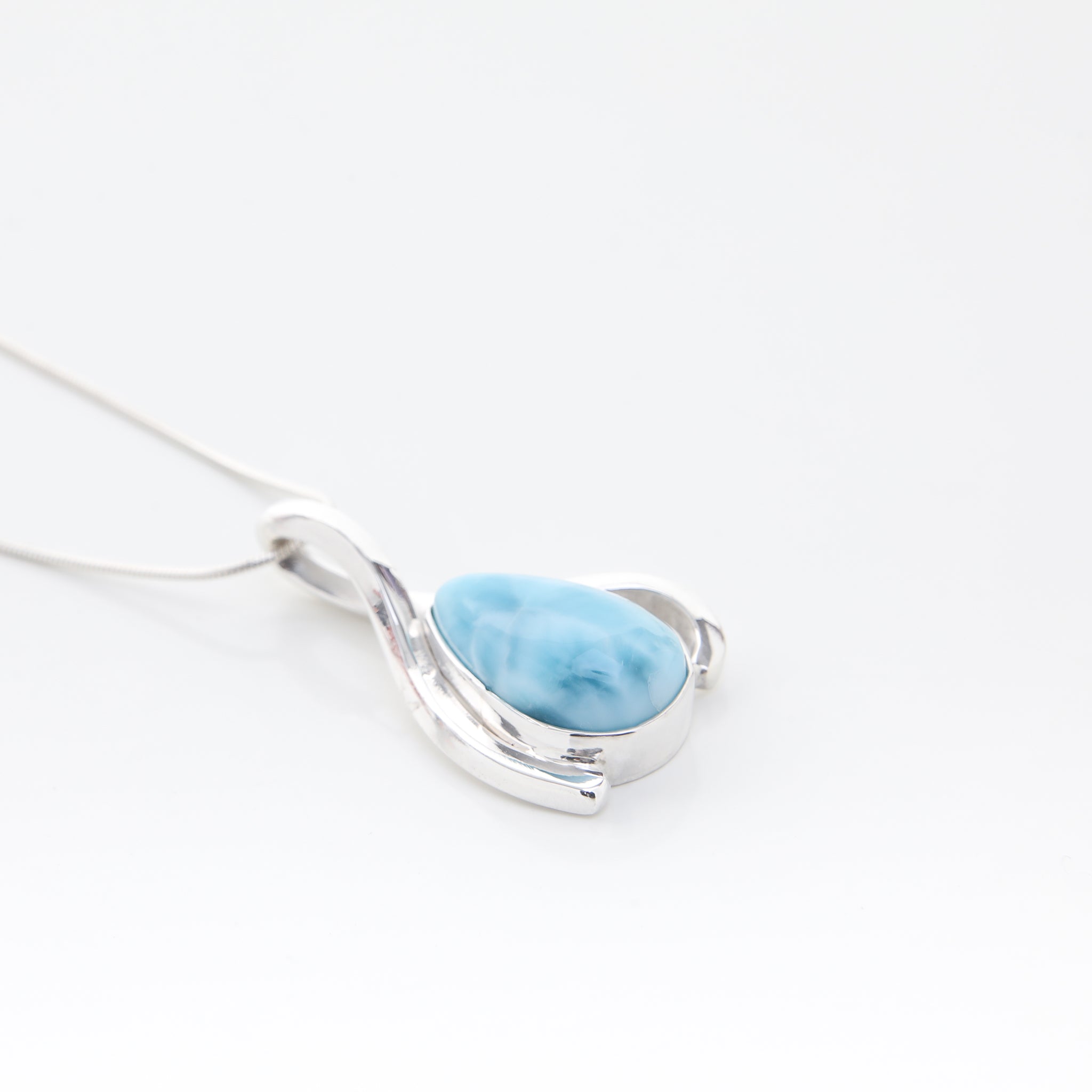 Larimar Pendant, Ronja
