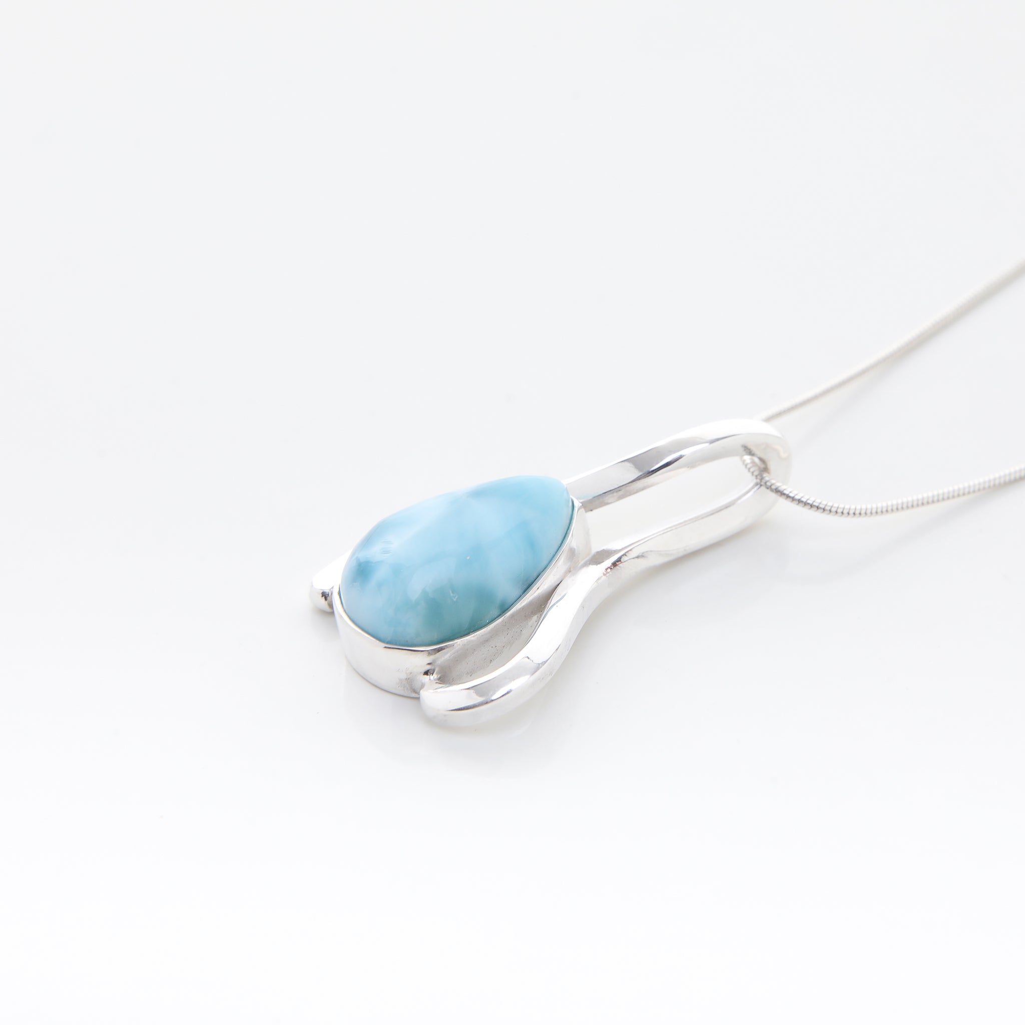 Larimar Pendant, Ronja
