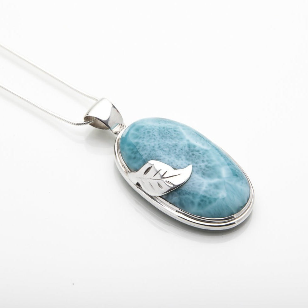 Larimar Pendant, Ines