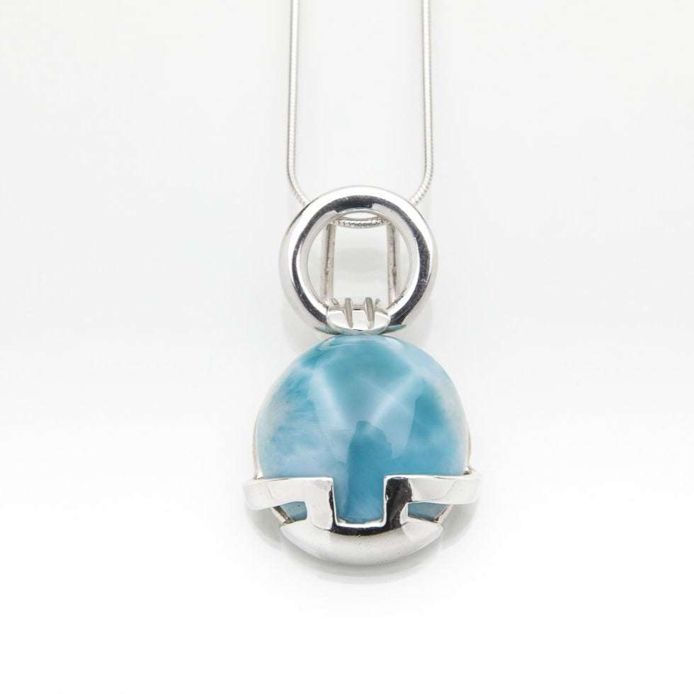 Larimar Pendant, Leslie
