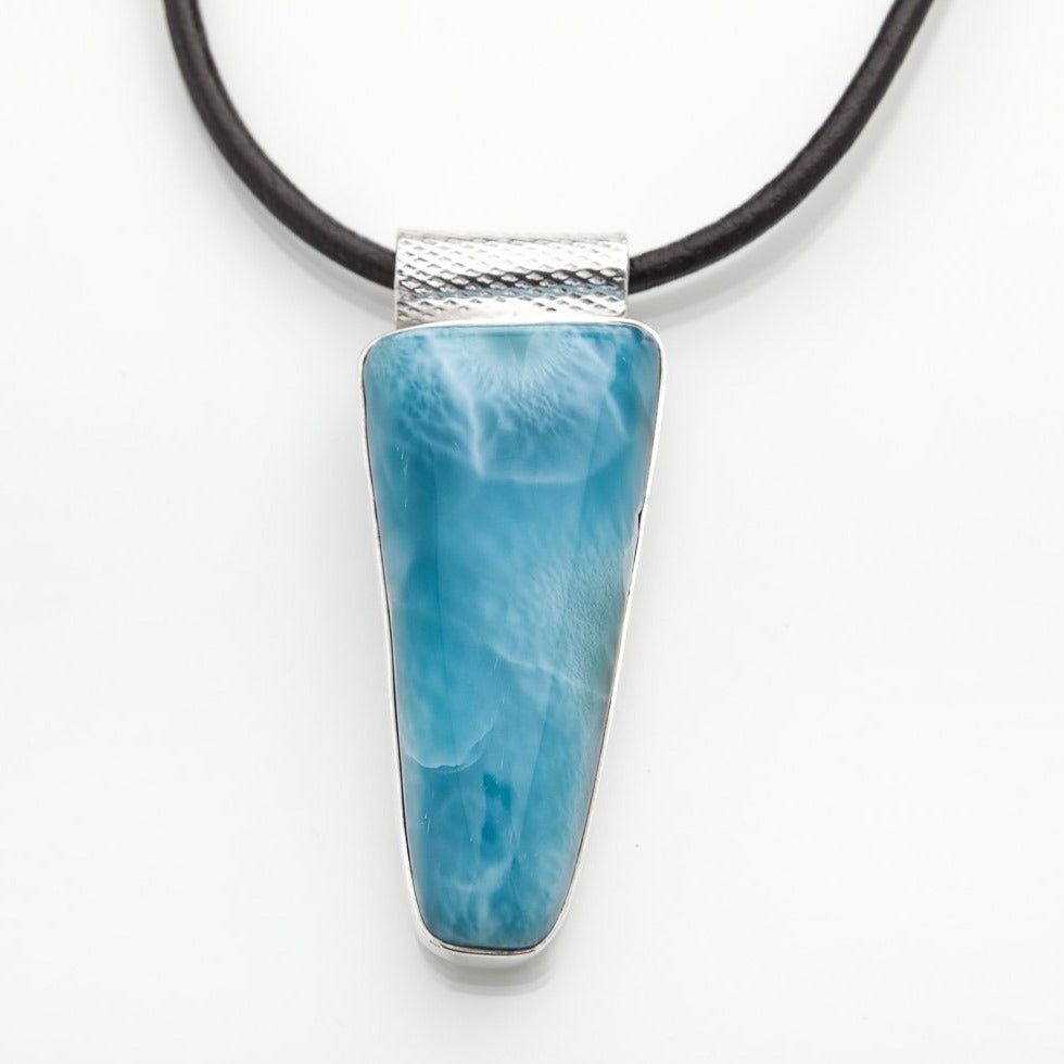 Larimar Pendant, Paris