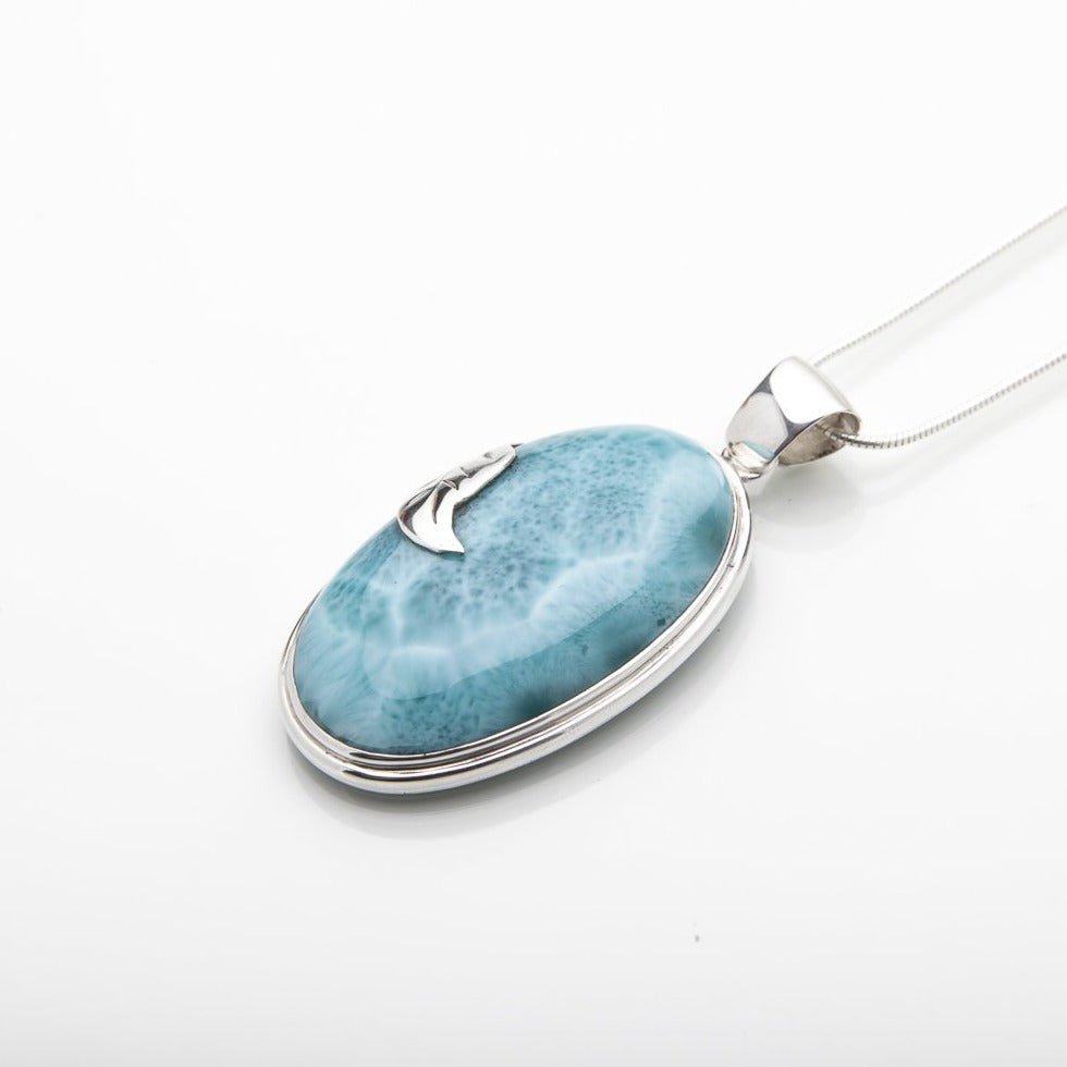 Larimar Pendant, Ines