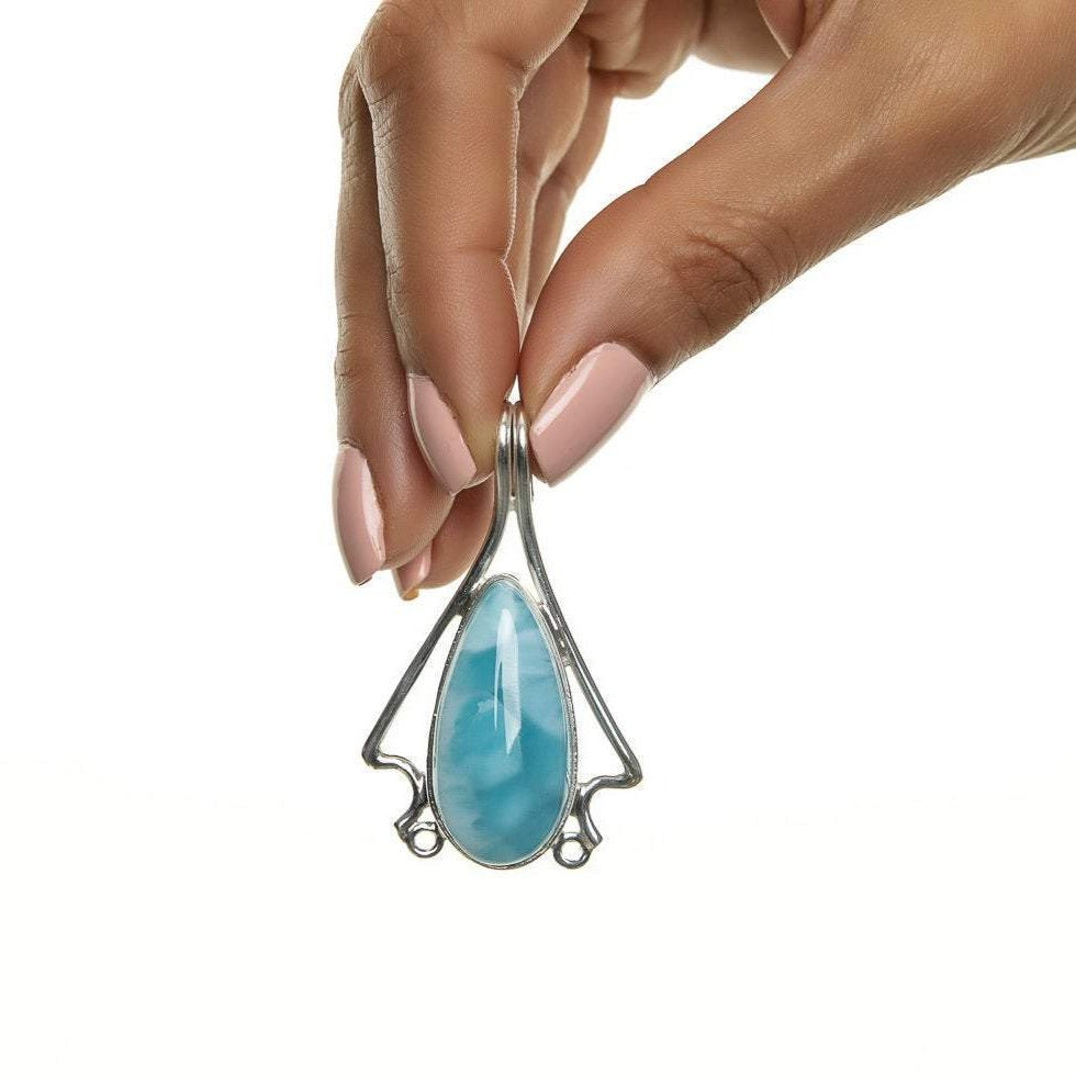 Larimar Pendant, Octavia
