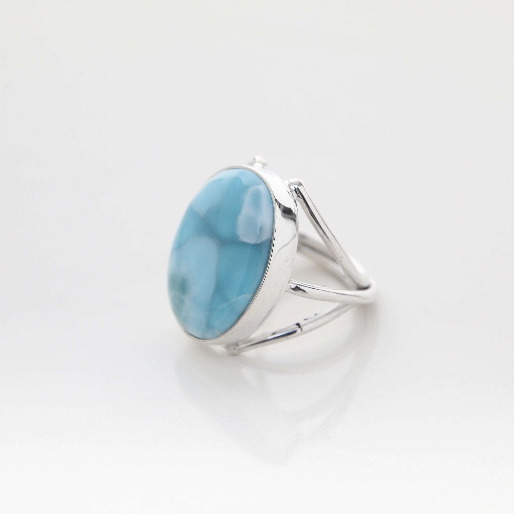 Larimar Ring, Yhaminnha