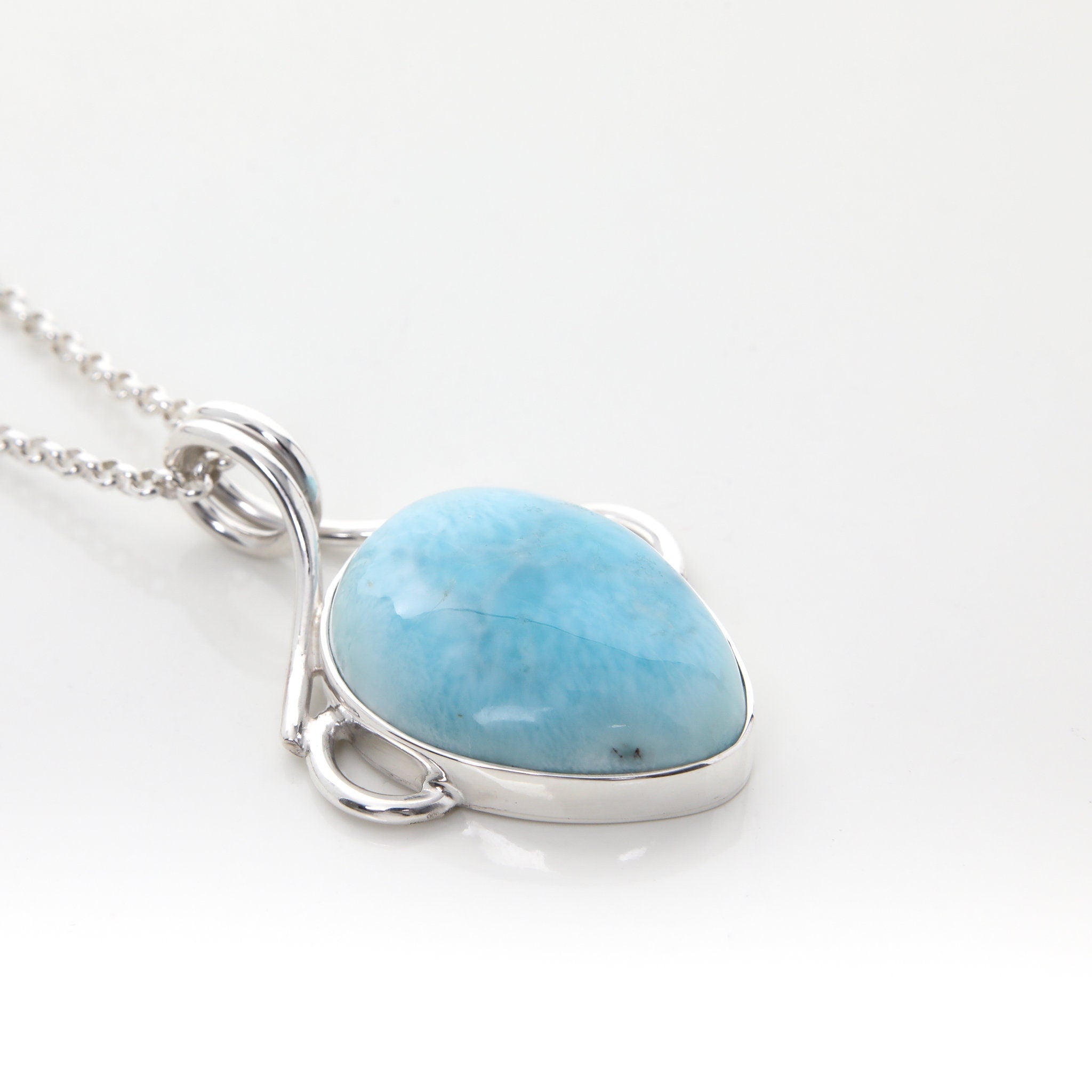 Larimar Pendant Lilou
