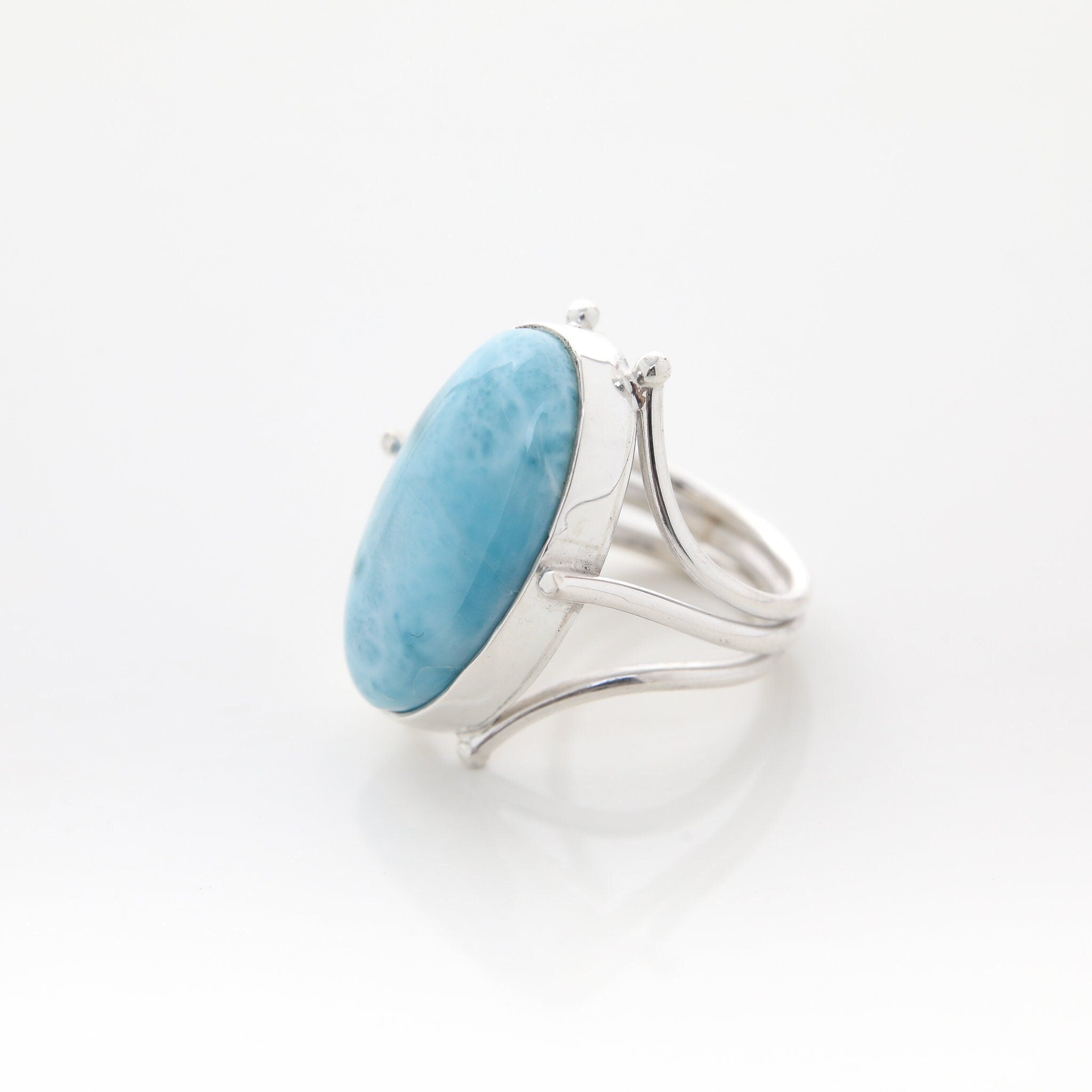 Larimar Ring, Luciana
