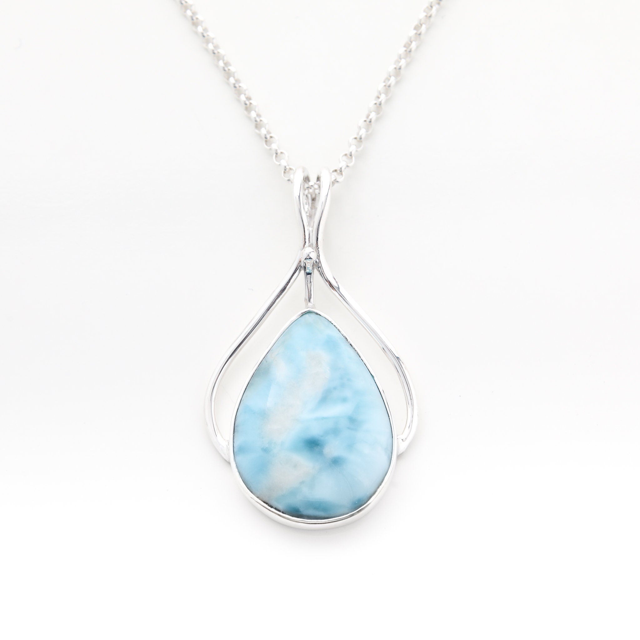Larimar Pendant, Alina