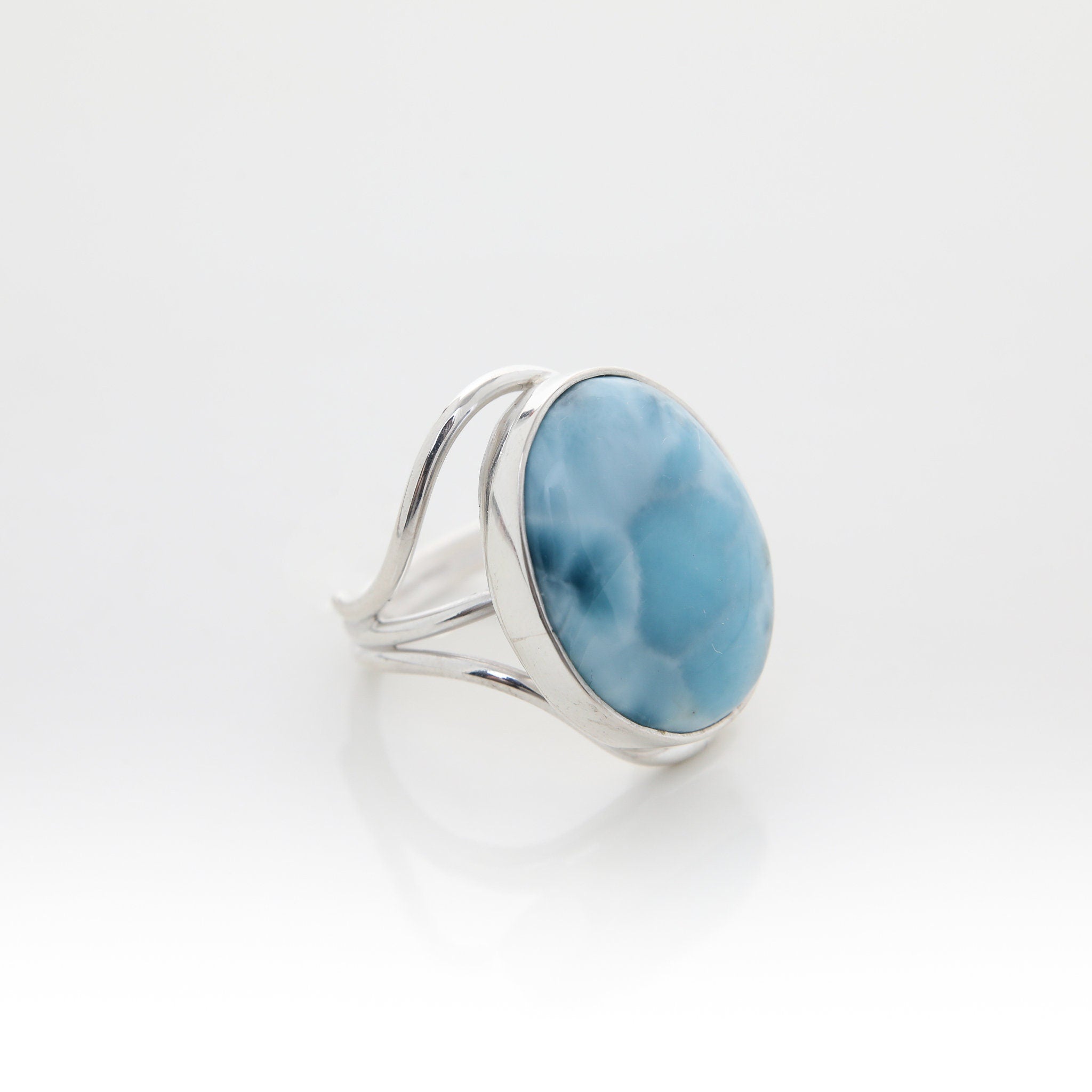 Larimar Oval Ring, Aradia