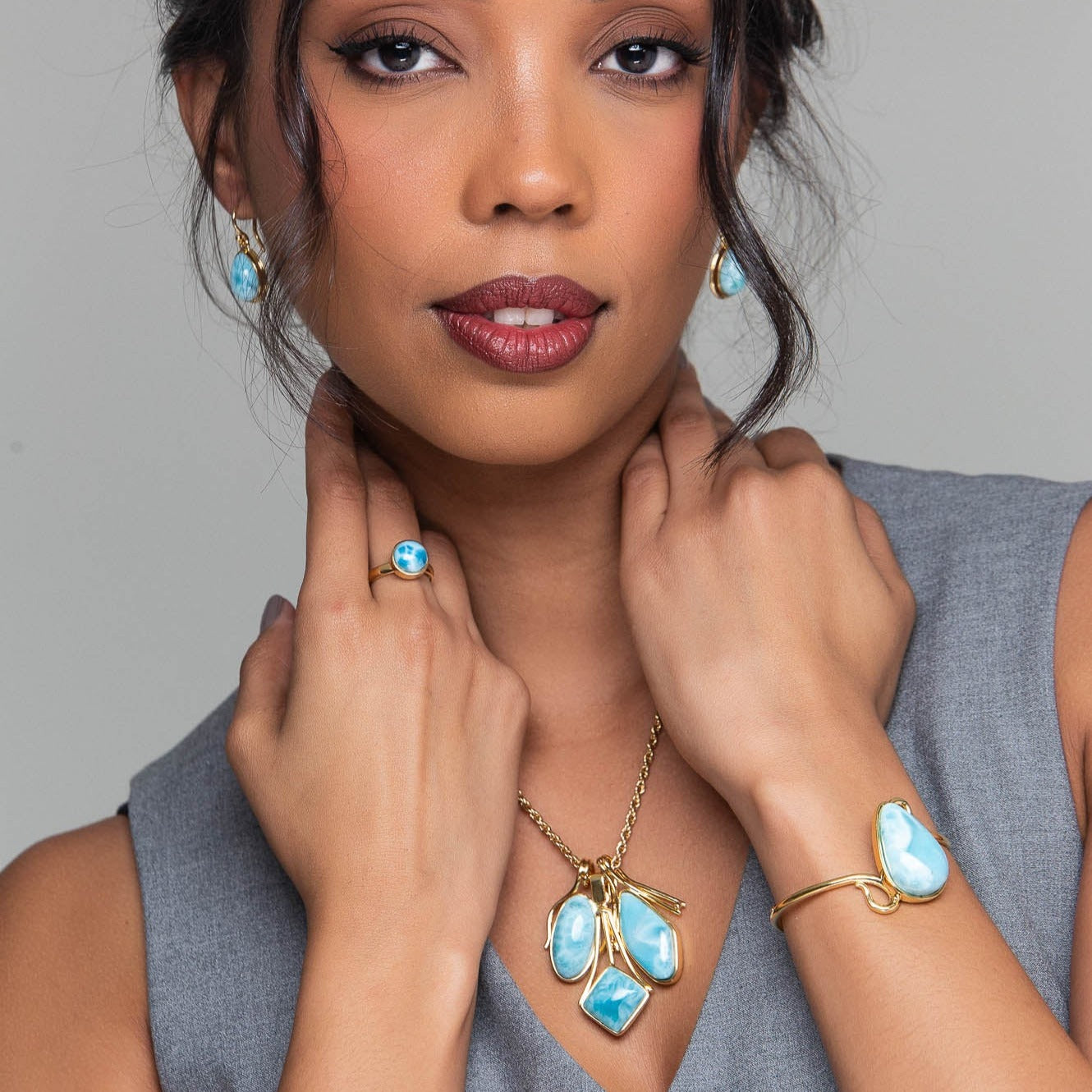 BLUE KARMA HILL | Earrings in 14k gold filled, circle in Hill Tribe fine silver 24K gold top plated & Larimar faceted | brushed | Fair Trade