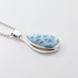 Larimar Pendant Nere Adorned with wavy details