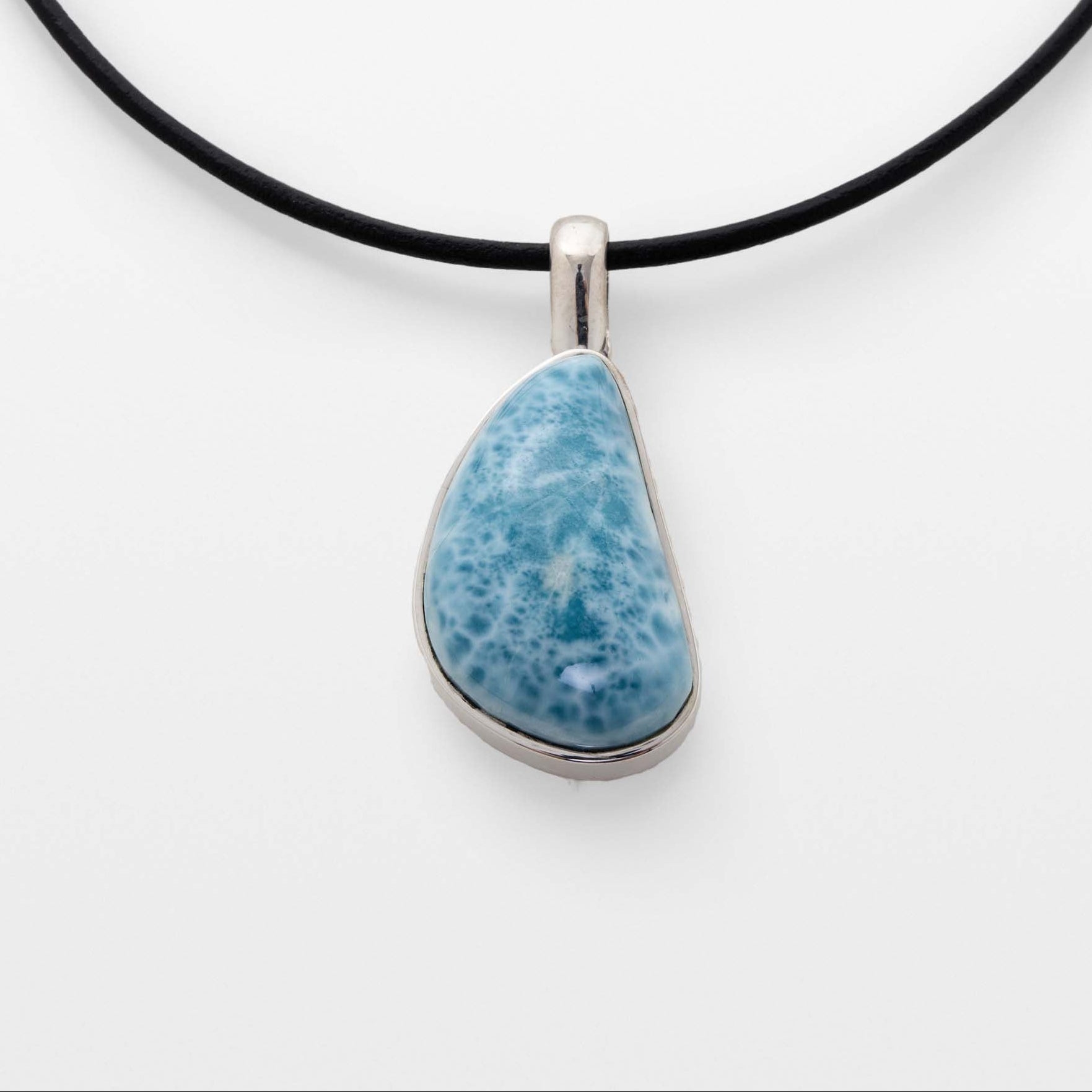 Larimar Pendant Gloria