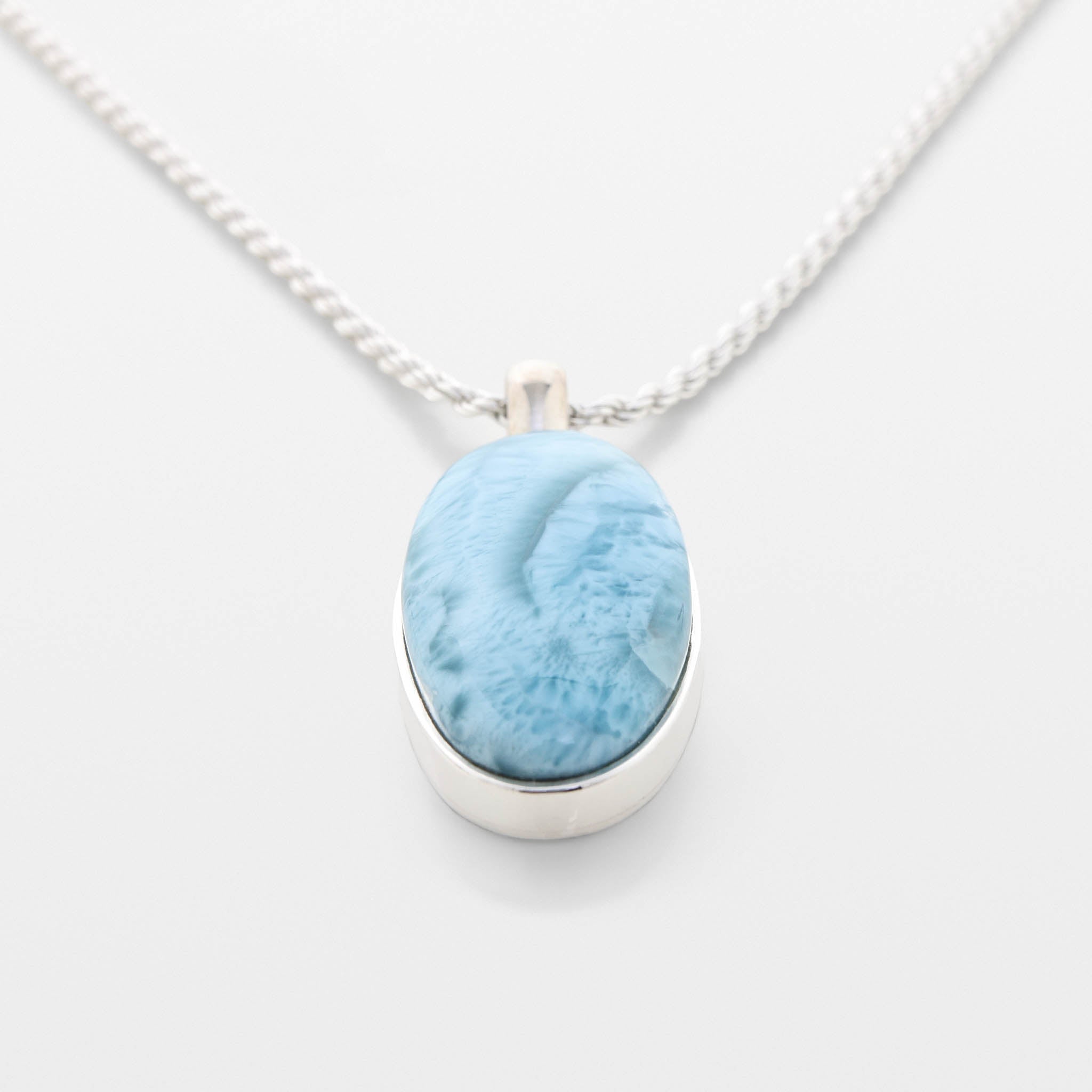 Larimar Pendant Oval Nika