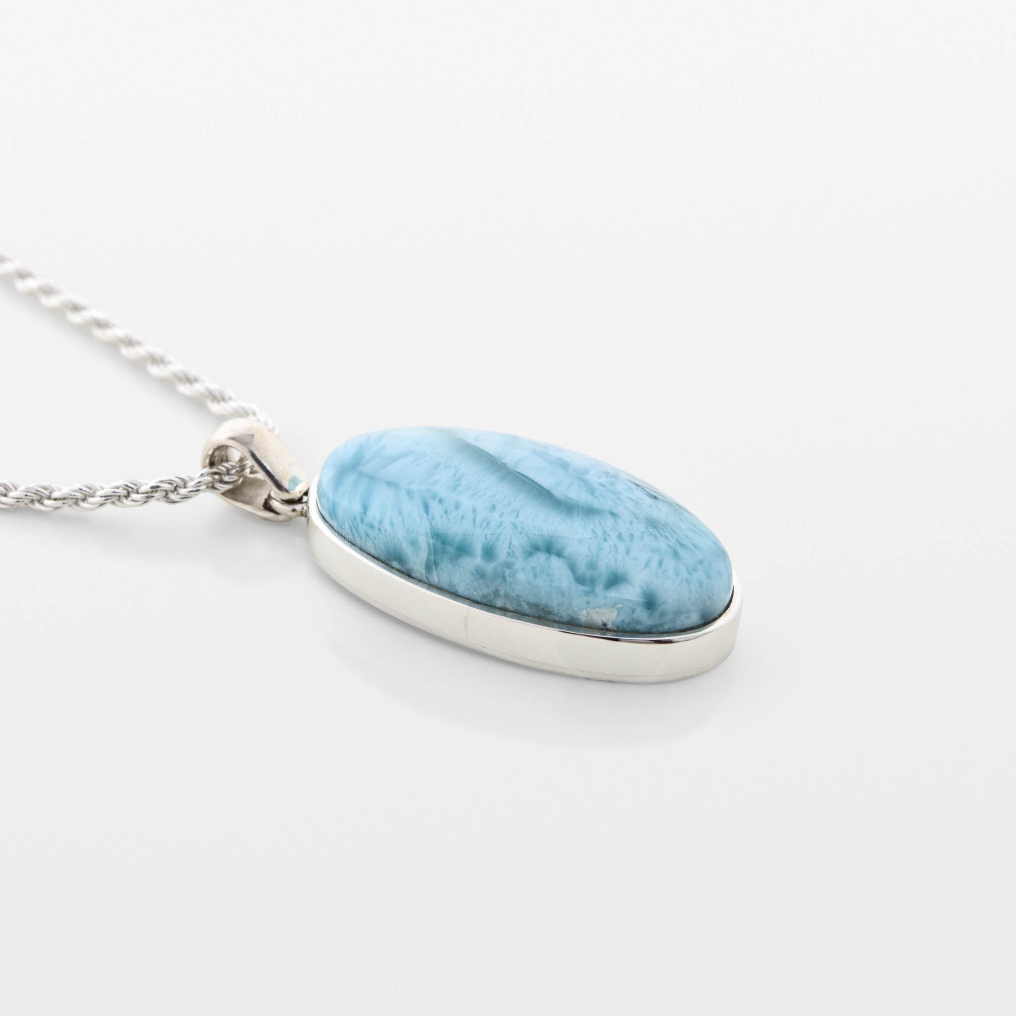 Larimar Pendant Oval Nika