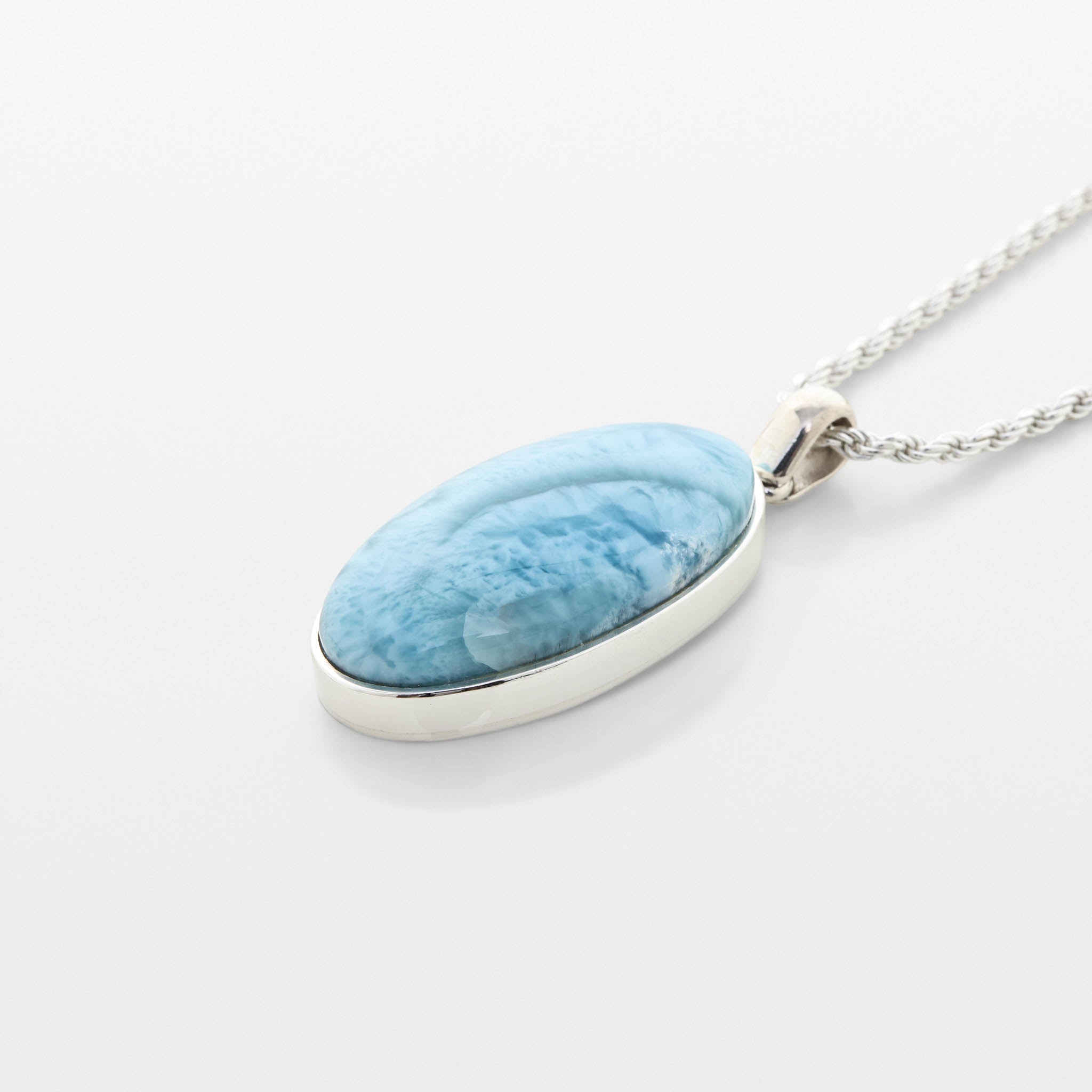 Larimar Pendant Oval Nika