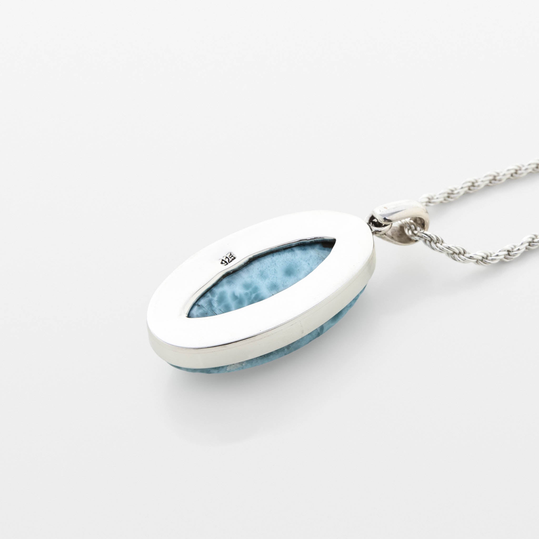 Larimar Pendant Oval Nika