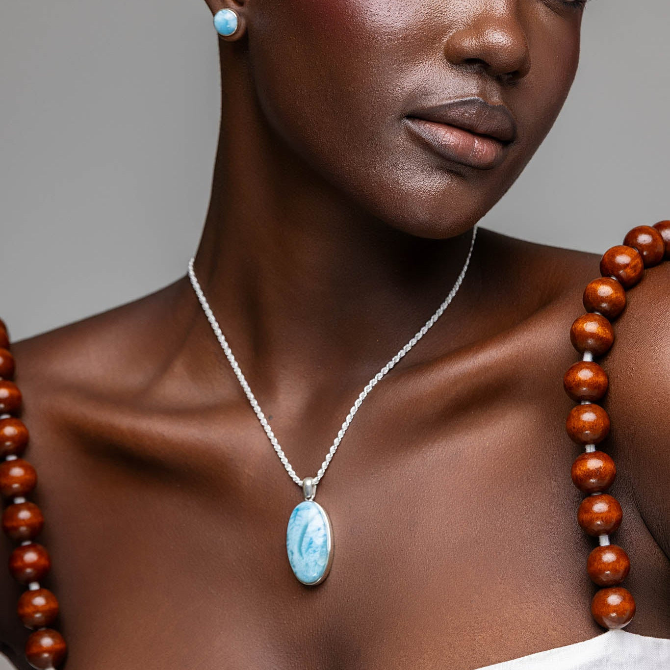 Larimar Pendant Oval Nika