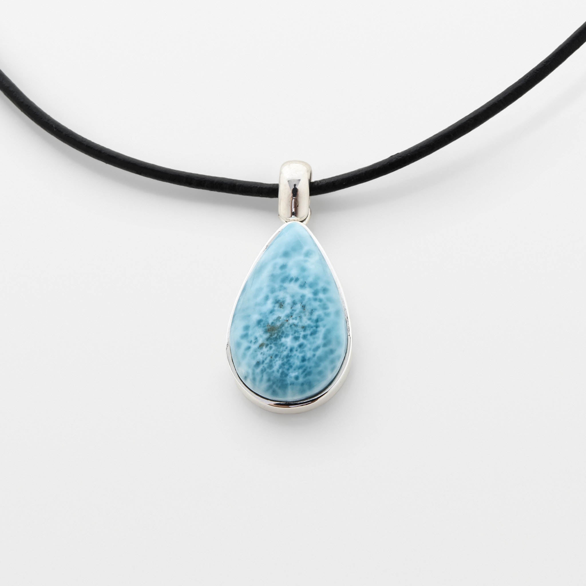 Larimar Pendant Ovelia
