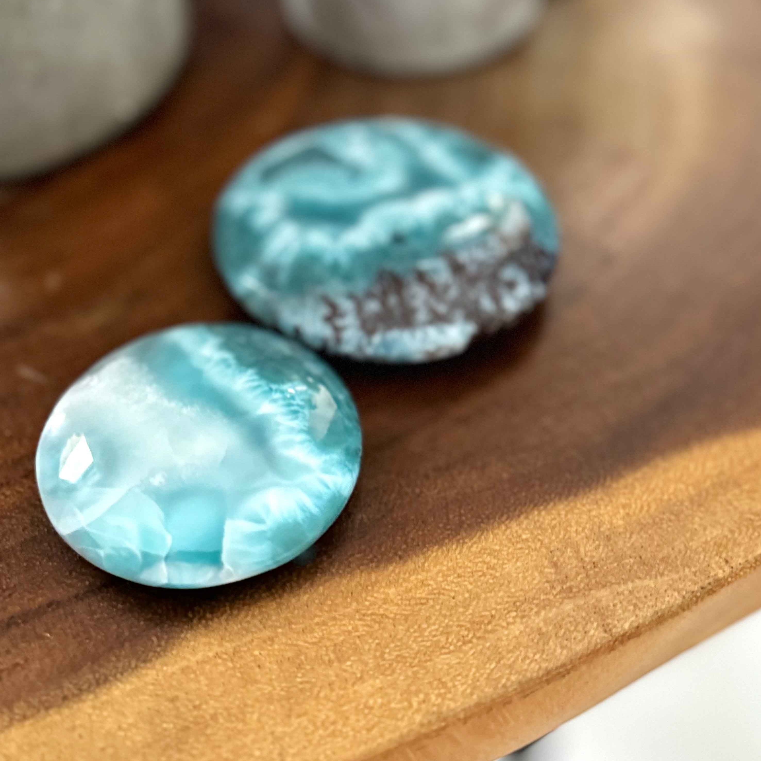 Larimar Paperweight Dixie