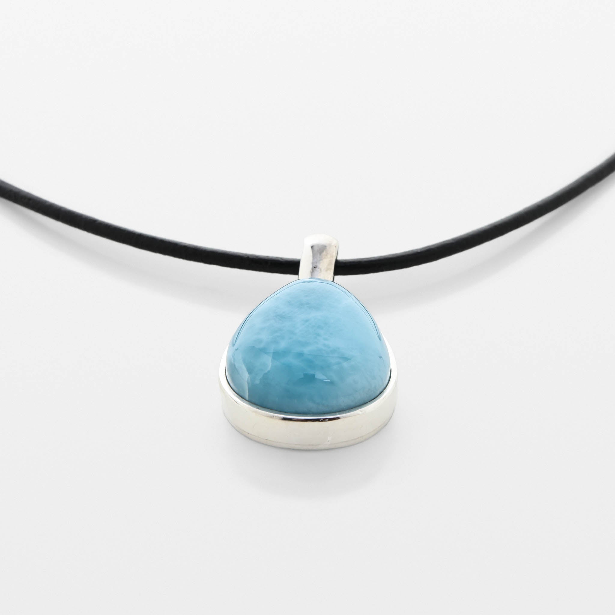 Teardrop Larimar Pendant Onyx
