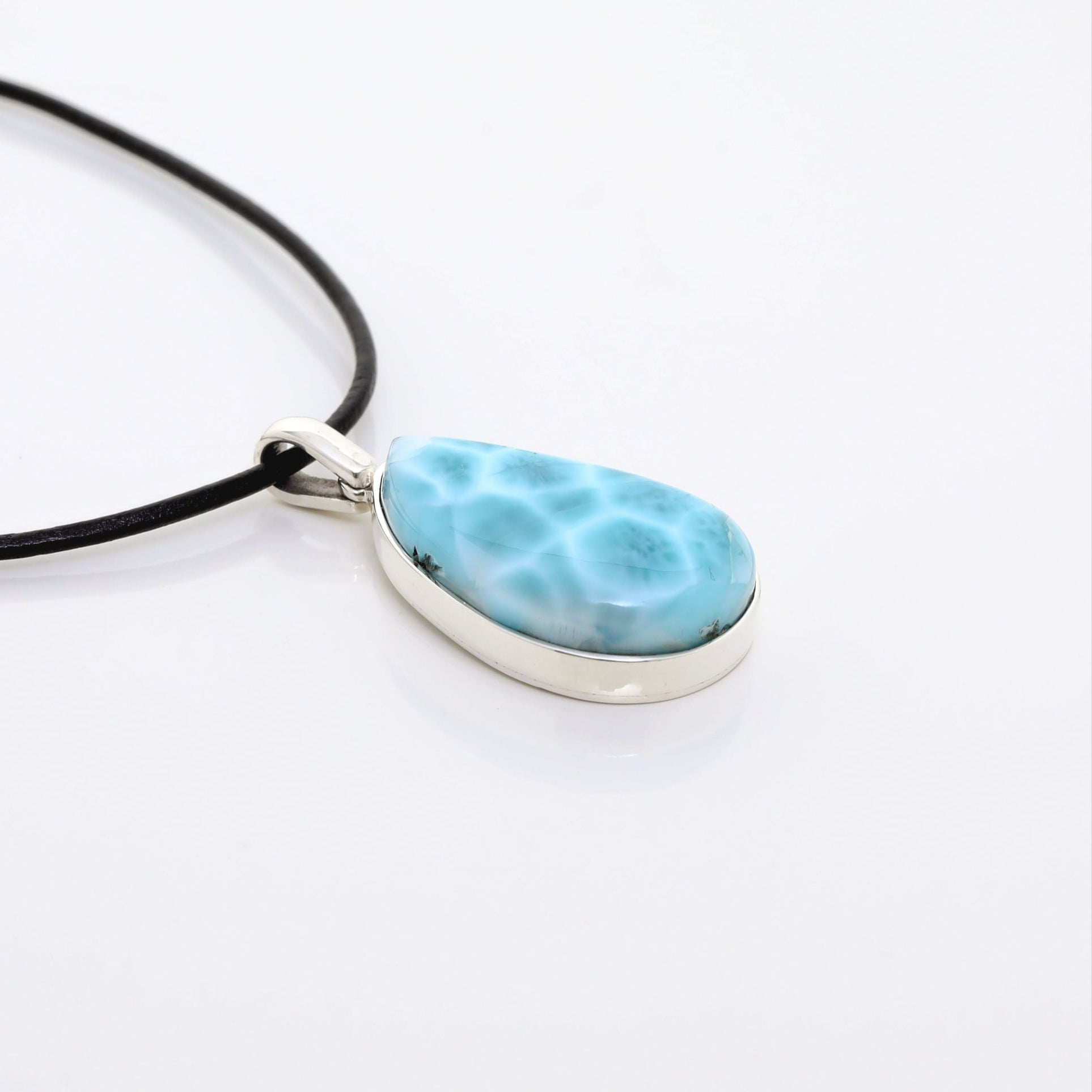 Larimar Pendant Viola