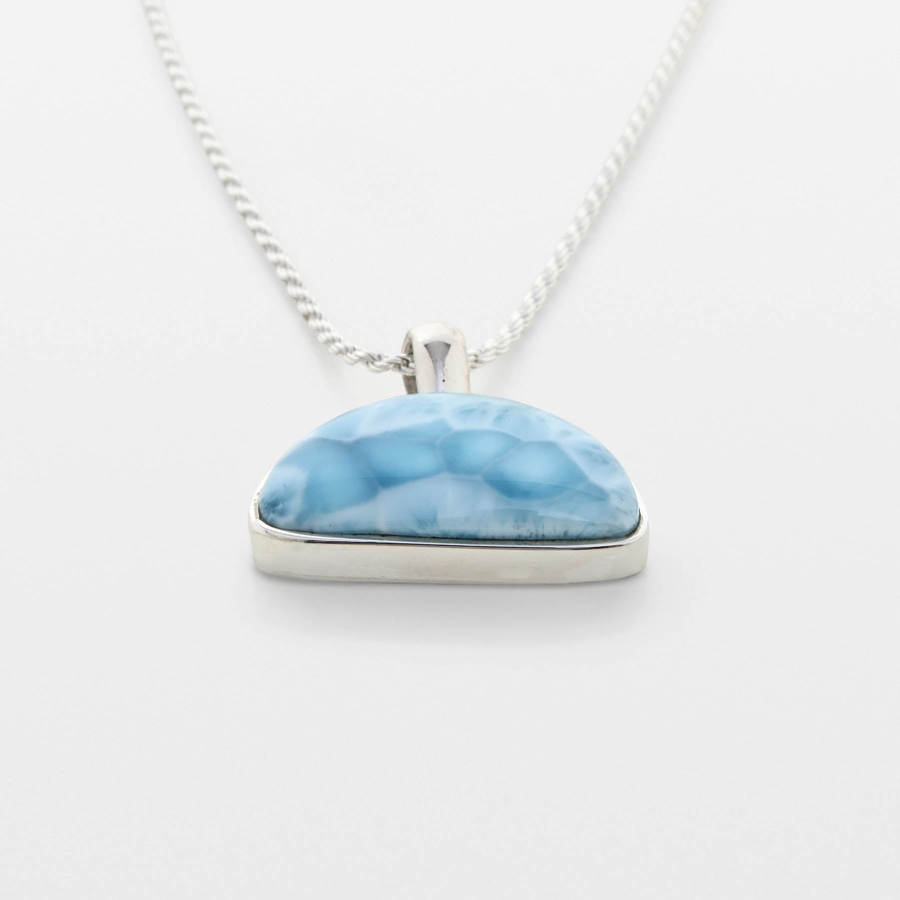 Larimar Pendant Luz