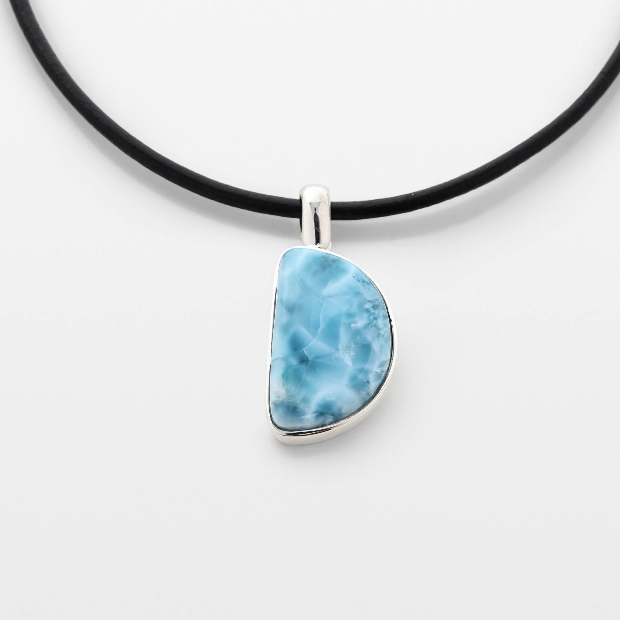 Larimar Pendant Magnolia