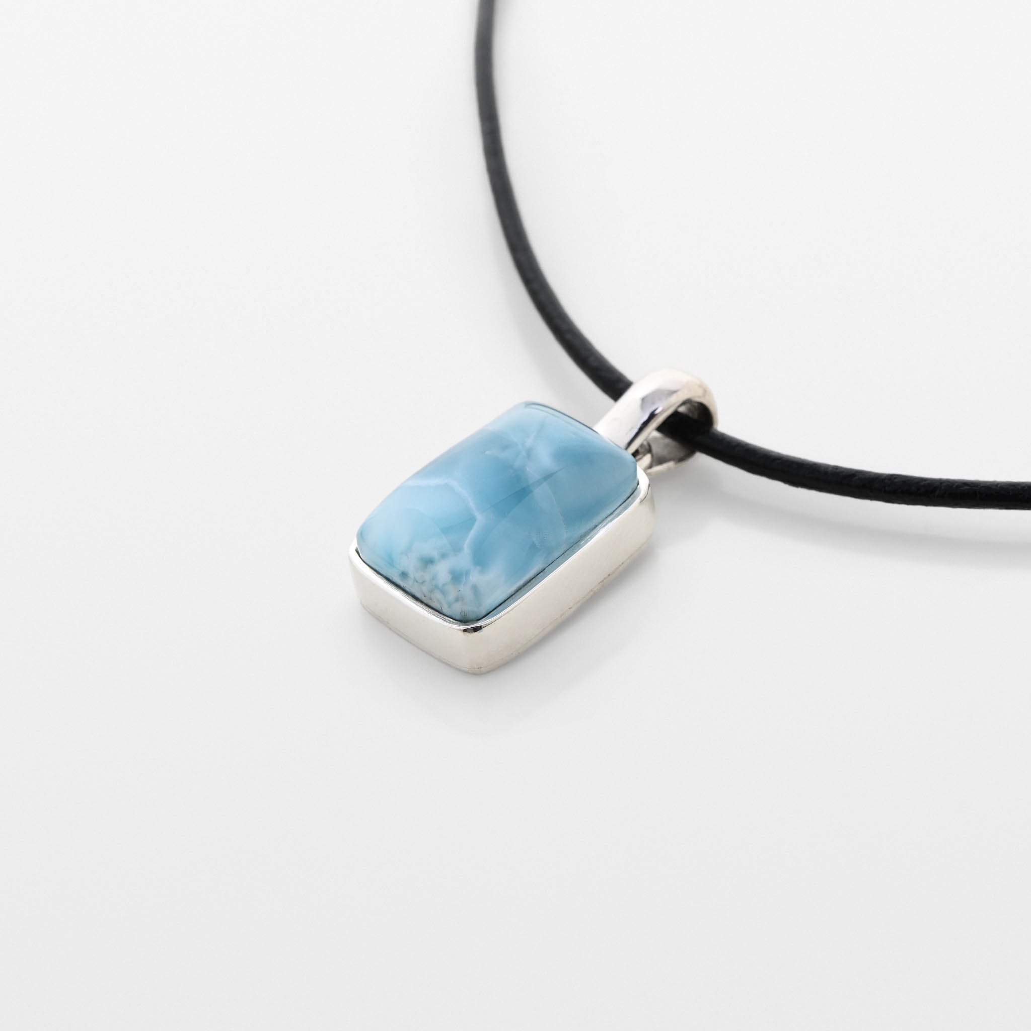 Larimar Pendant Trace