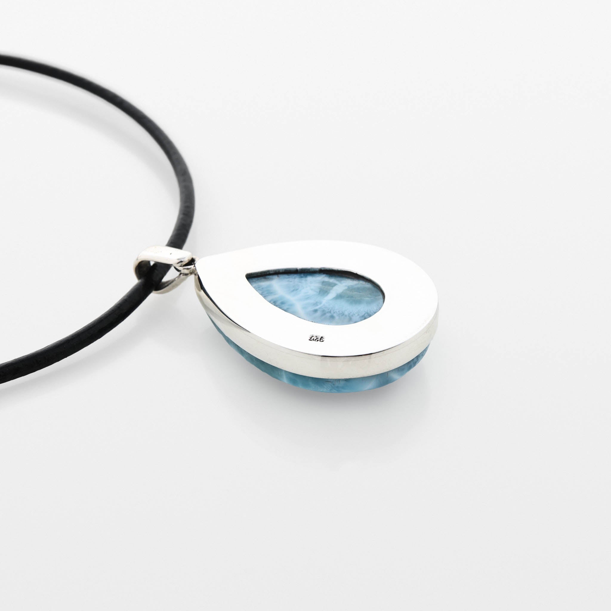 Larimar Pendant Violet