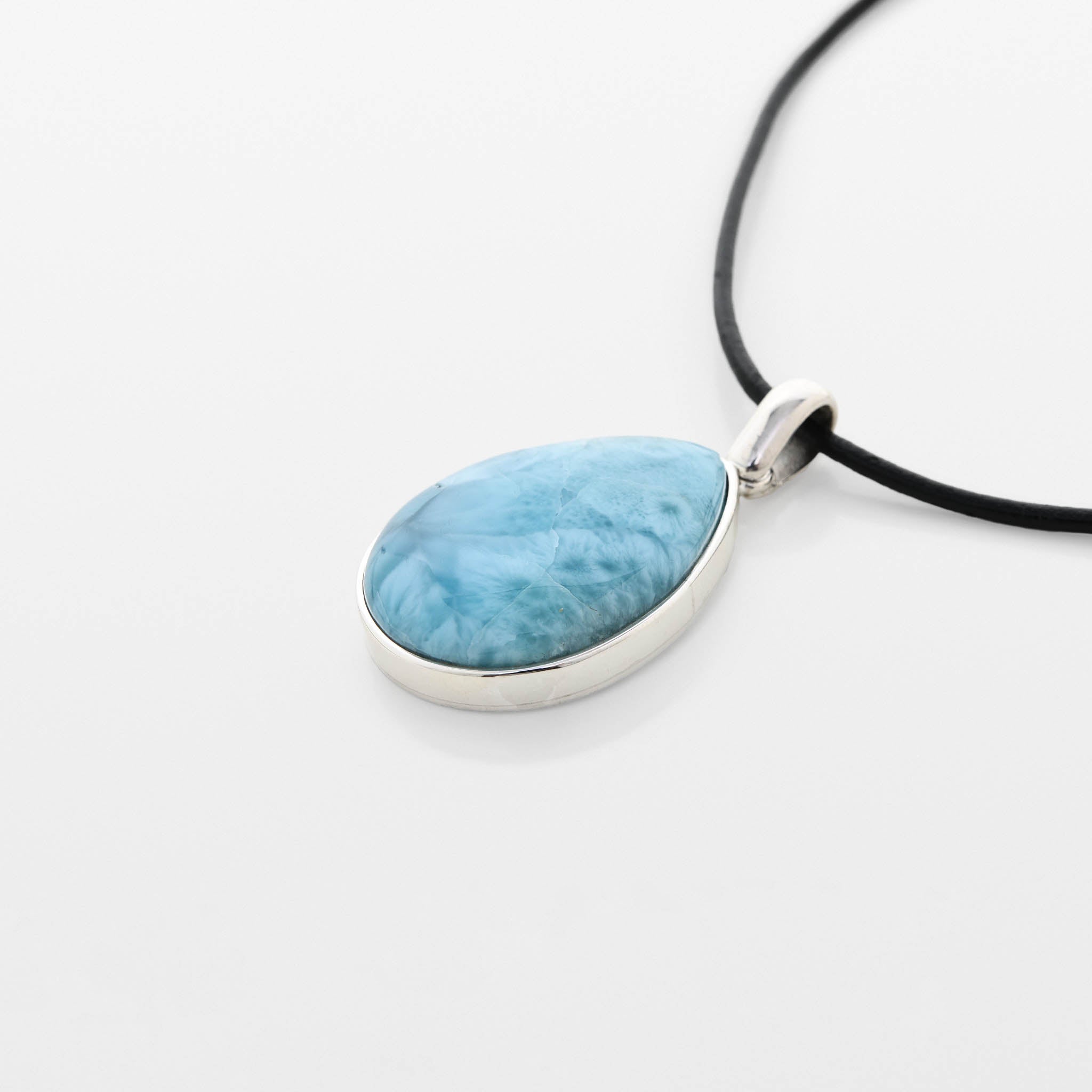 Larimar Pendant Violeta