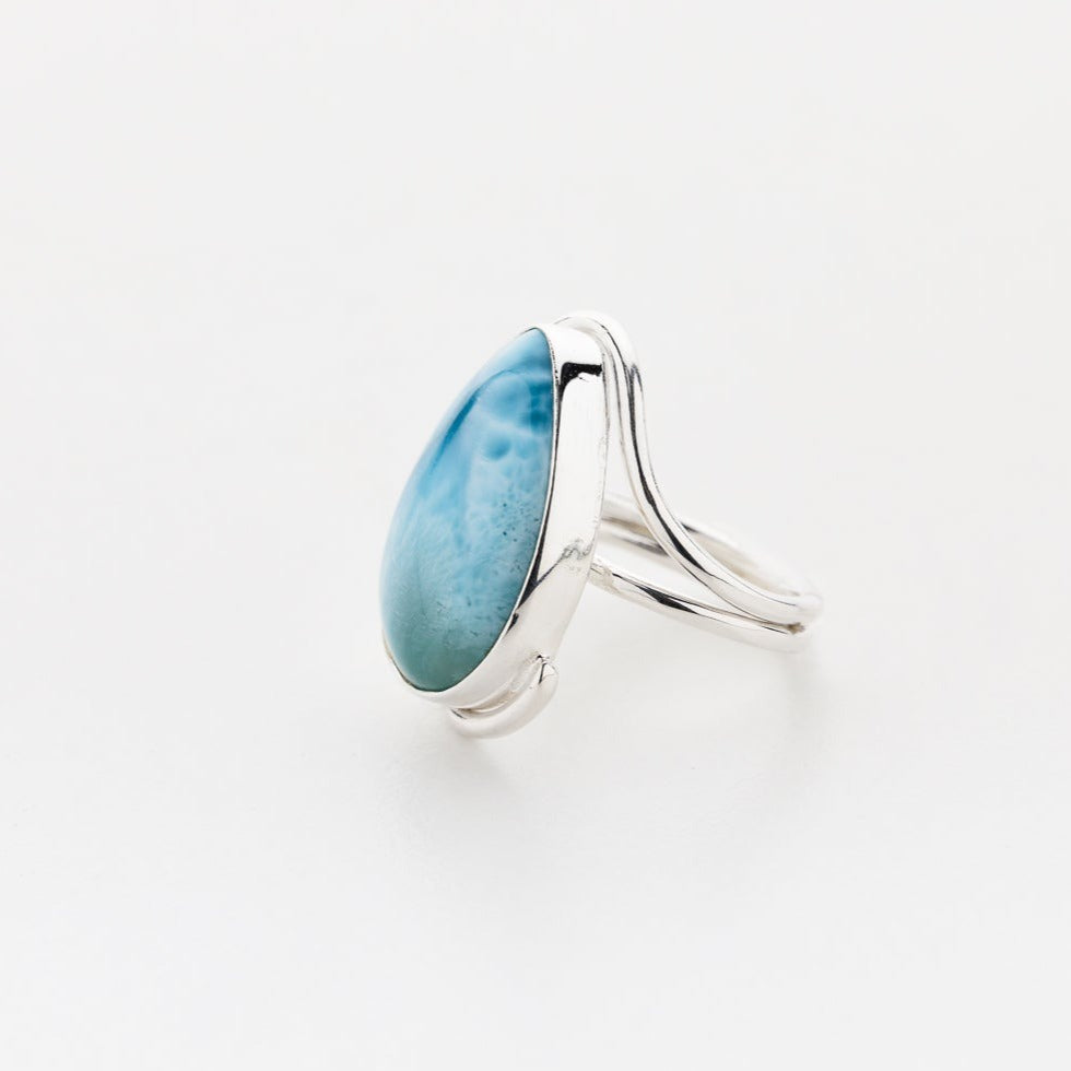 Larimar Ring, Namsen
