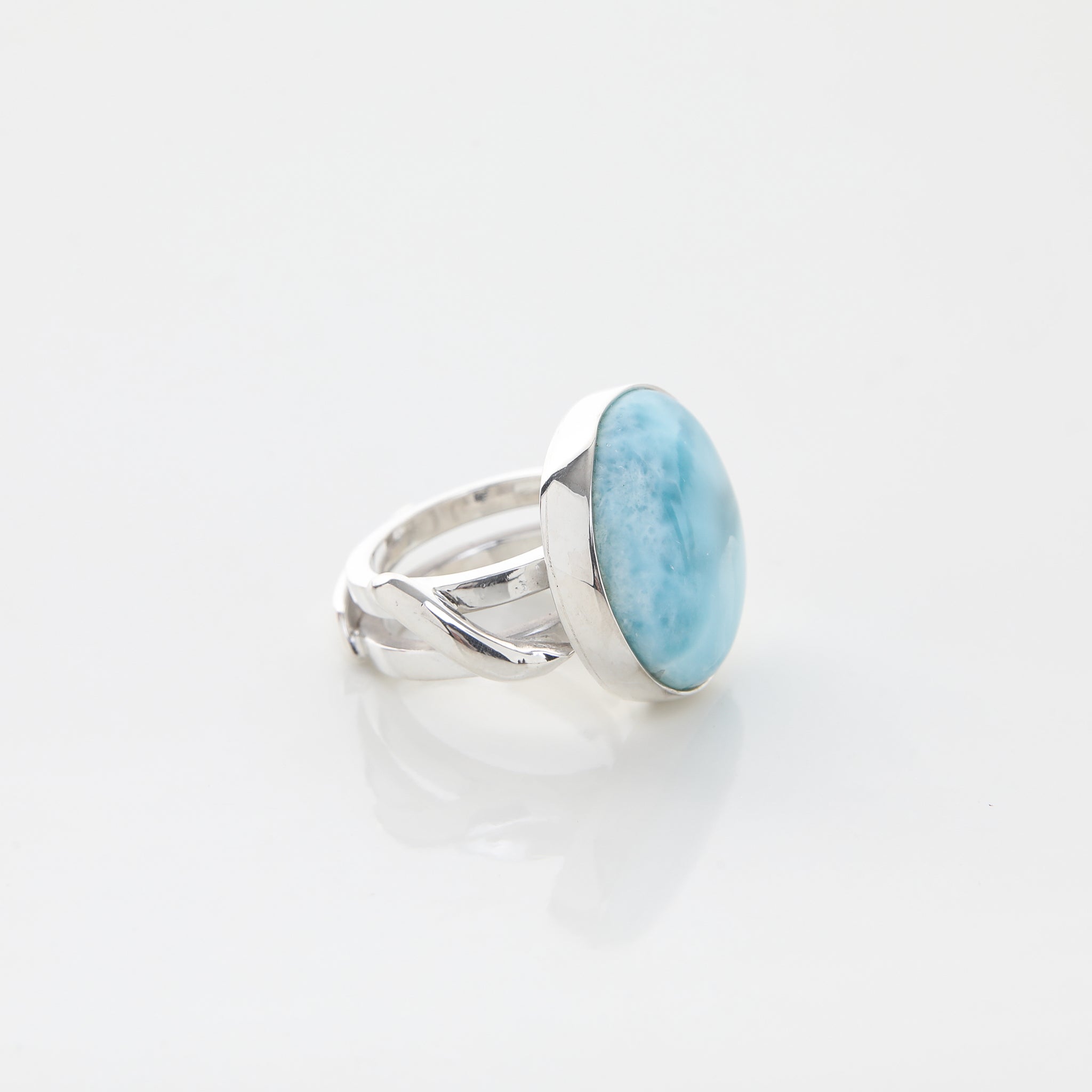 Larimar Ring, Amalia