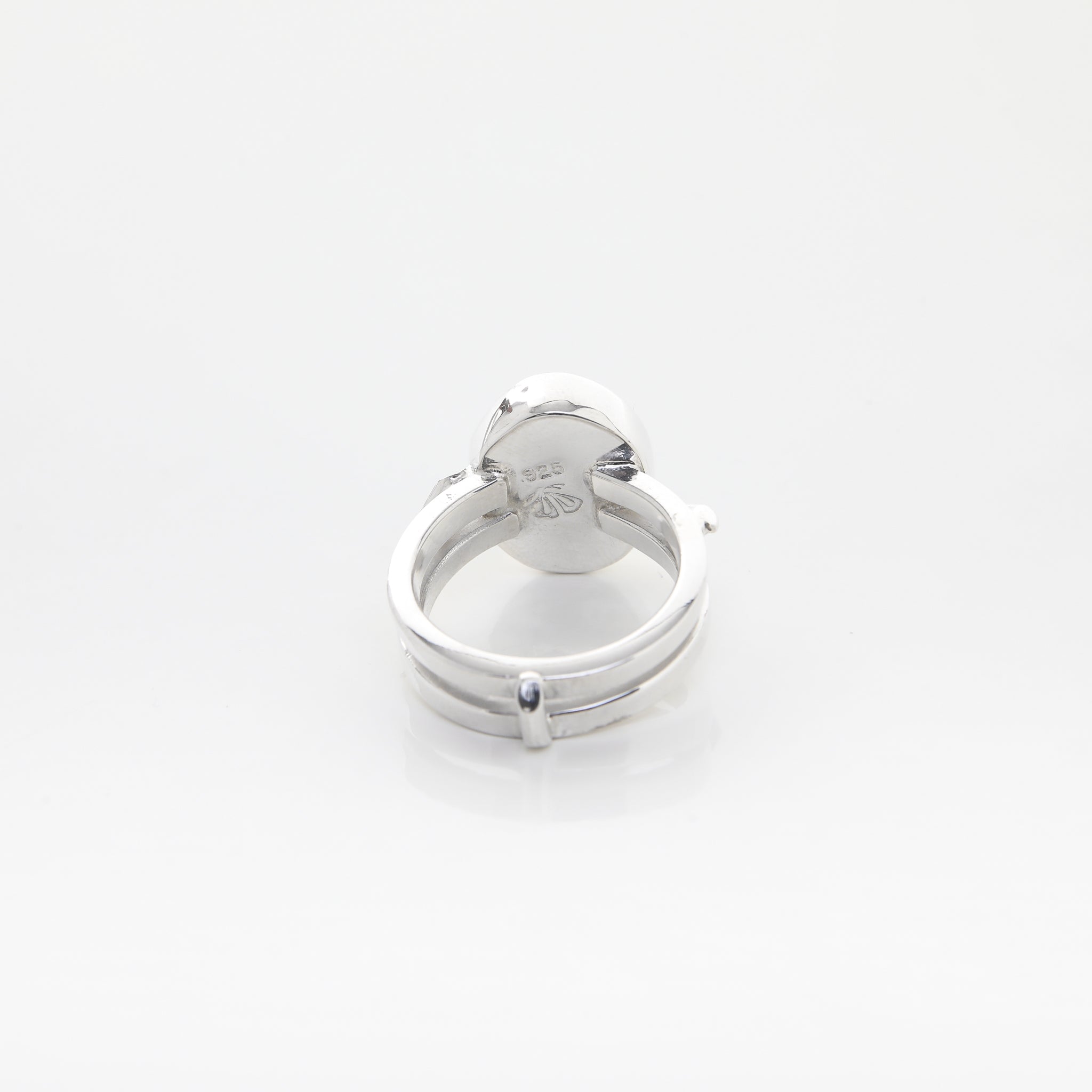 Larimar Ring, Morris