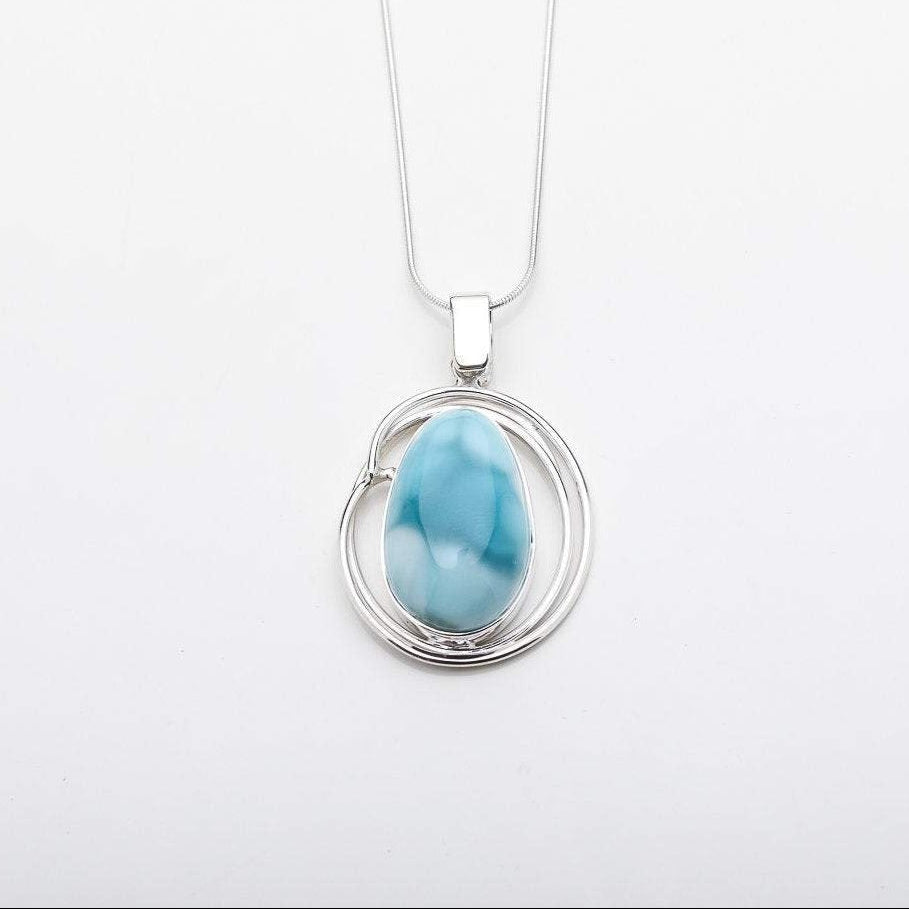 Larimar Oval Pendant Génesis