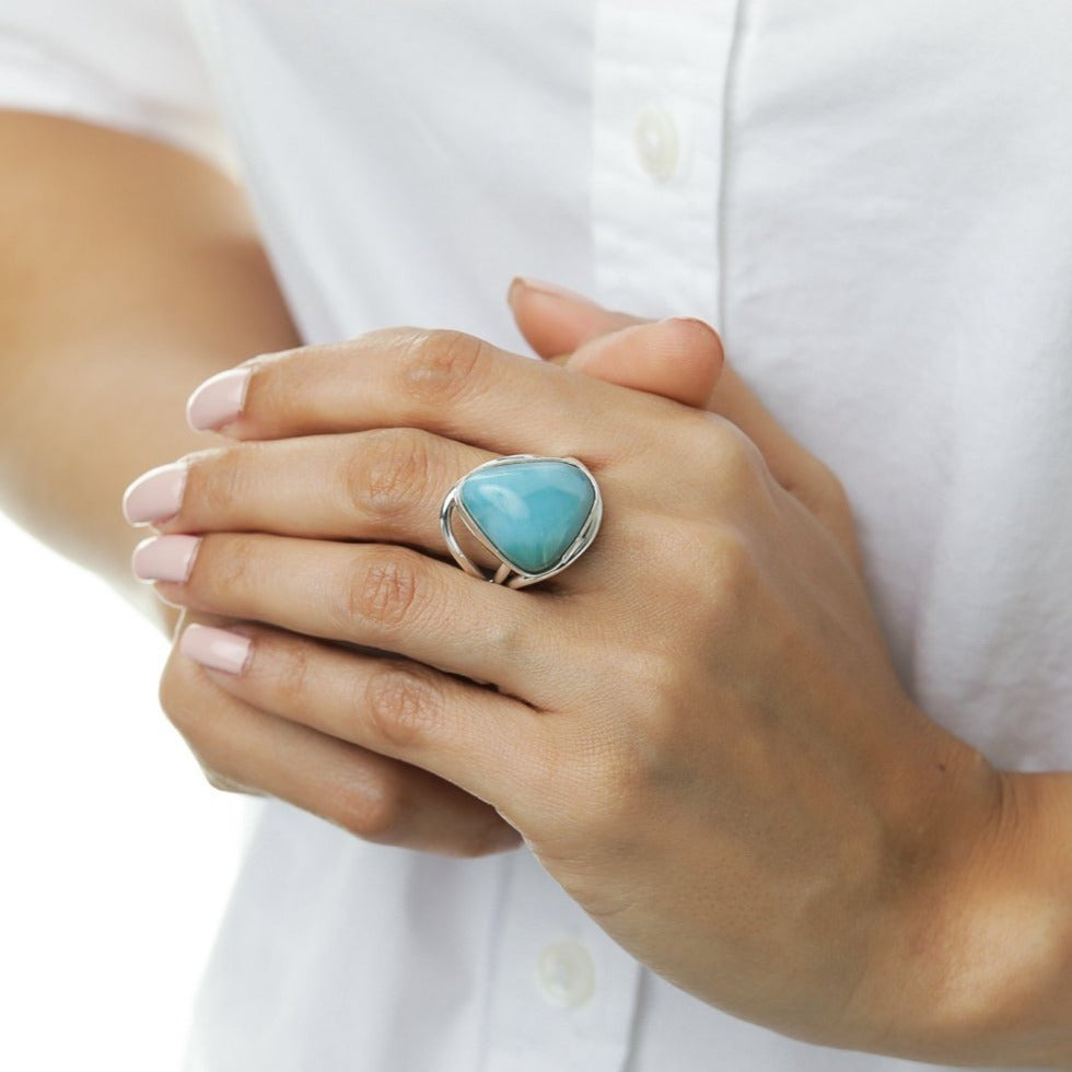 Larimar Ring, Kain