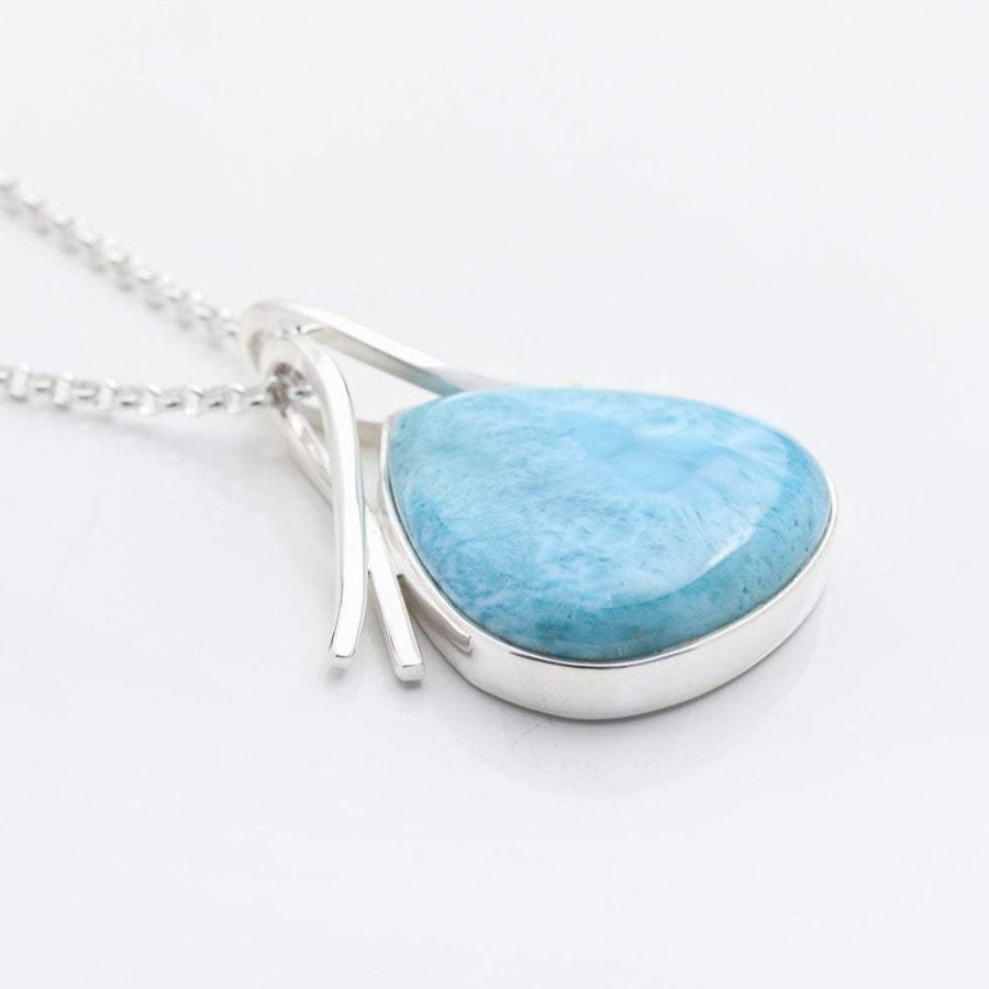 Larimar Pendant, Melas